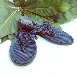 Net Keeper Flip Flop Split Toe Sandal